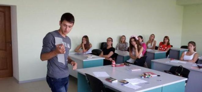 Статья 42. Принятие обращения к рассмотрению