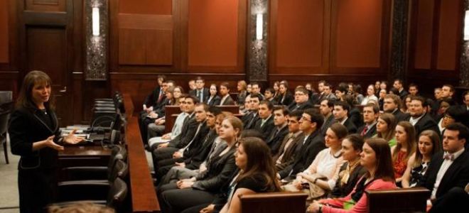 Статья 92. Право на обращение в Конституционный Суд Российской Федерации